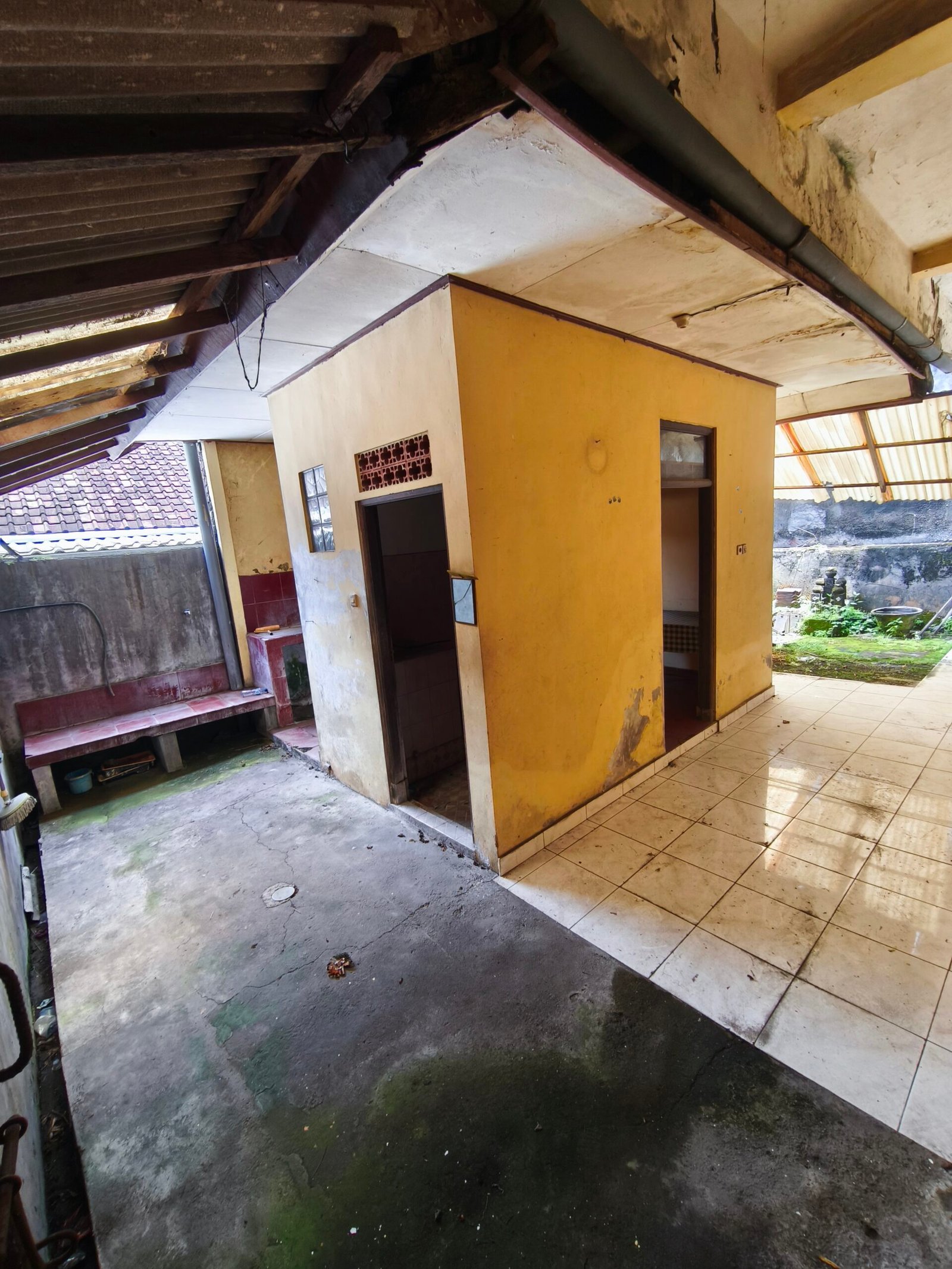 Dijual Rumah Besar Ruko Strategis 2 in 1 Di Depan Jalan Raya, Desa Gubug Tabanan Bali Dekat Ke Pantai Yeh Gangga 3