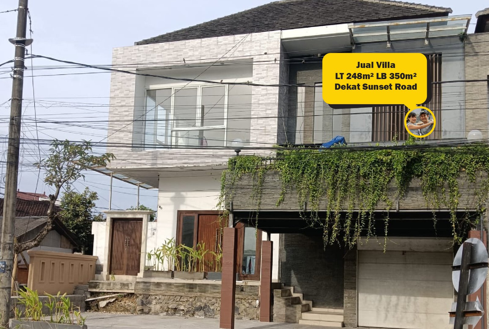 Dijual Rumah Mewah 6 Kamar Tidur di Denpasar Bali 2 Lantai dengan Kolam Renang & SHM 1