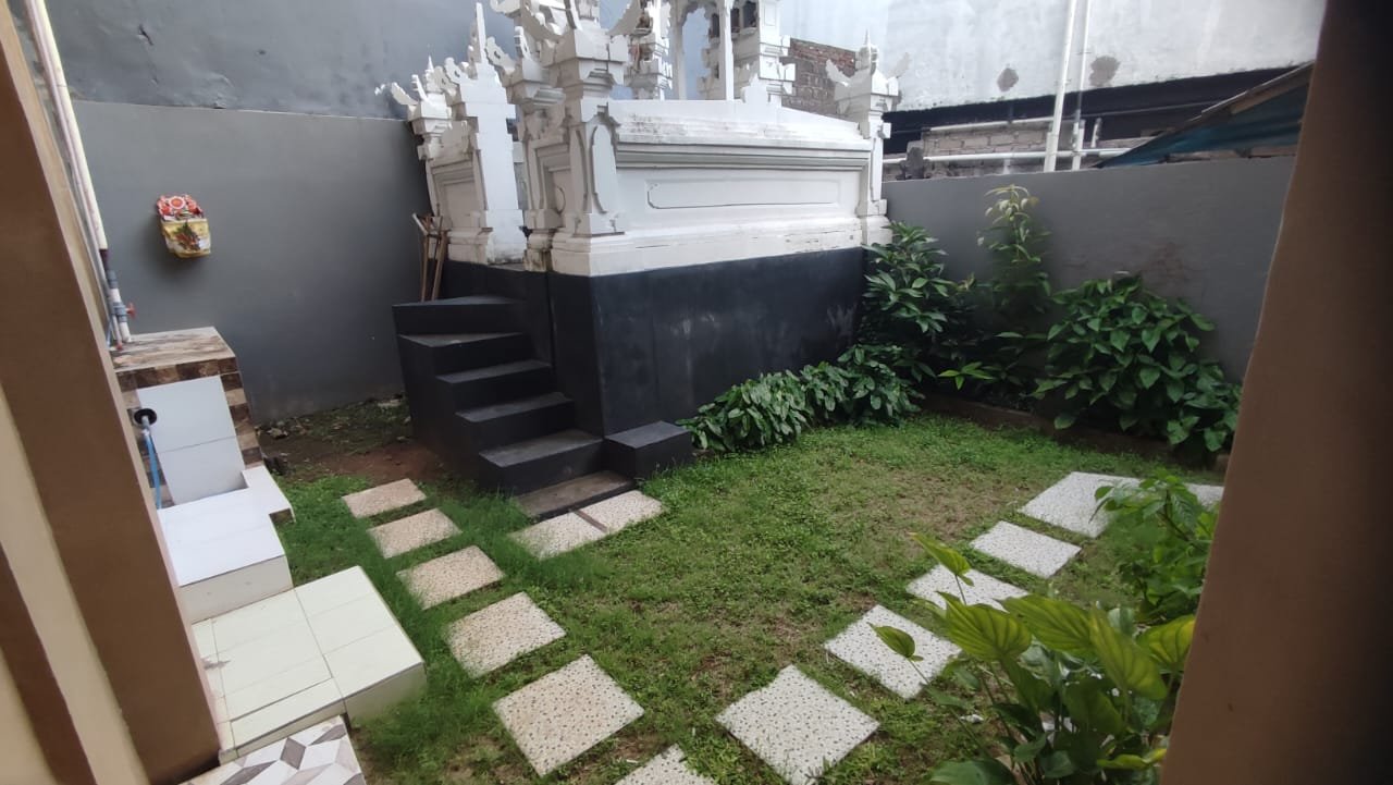 Disewakan Rumah BARU Mewah di Jalan Tukad Denpasar Selatan 2 Lantai, 5 KT, Taman Luas Asri, Siap Huni 1