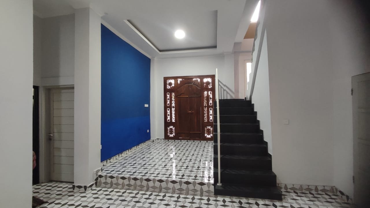 Disewakan Rumah BARU Mewah di Jalan Tukad Denpasar Selatan 2 Lantai, 5 KT, Taman Luas Asri, Siap Huni 1