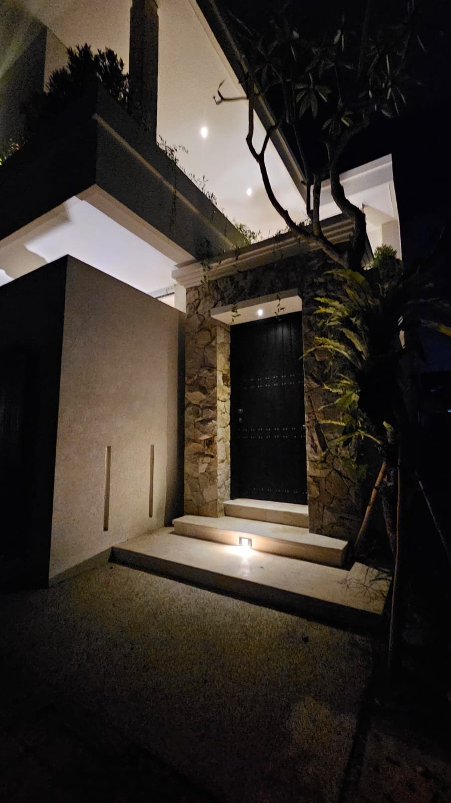 Disewakan Rumah Mewah Jl Tukad Balian Renon Denpasar Selatan Full Furnish & Siap Huni 38