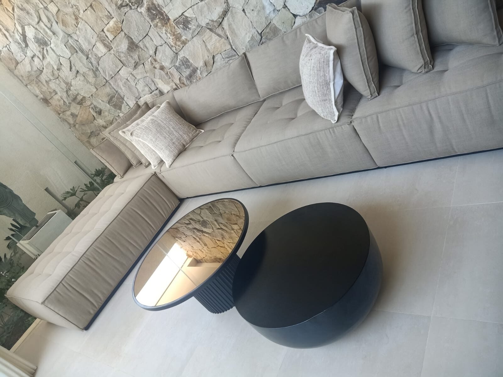 Disewakan Rumah Mewah Jl Tukad Balian Renon Denpasar Selatan Full Furnish & Siap Huni 38