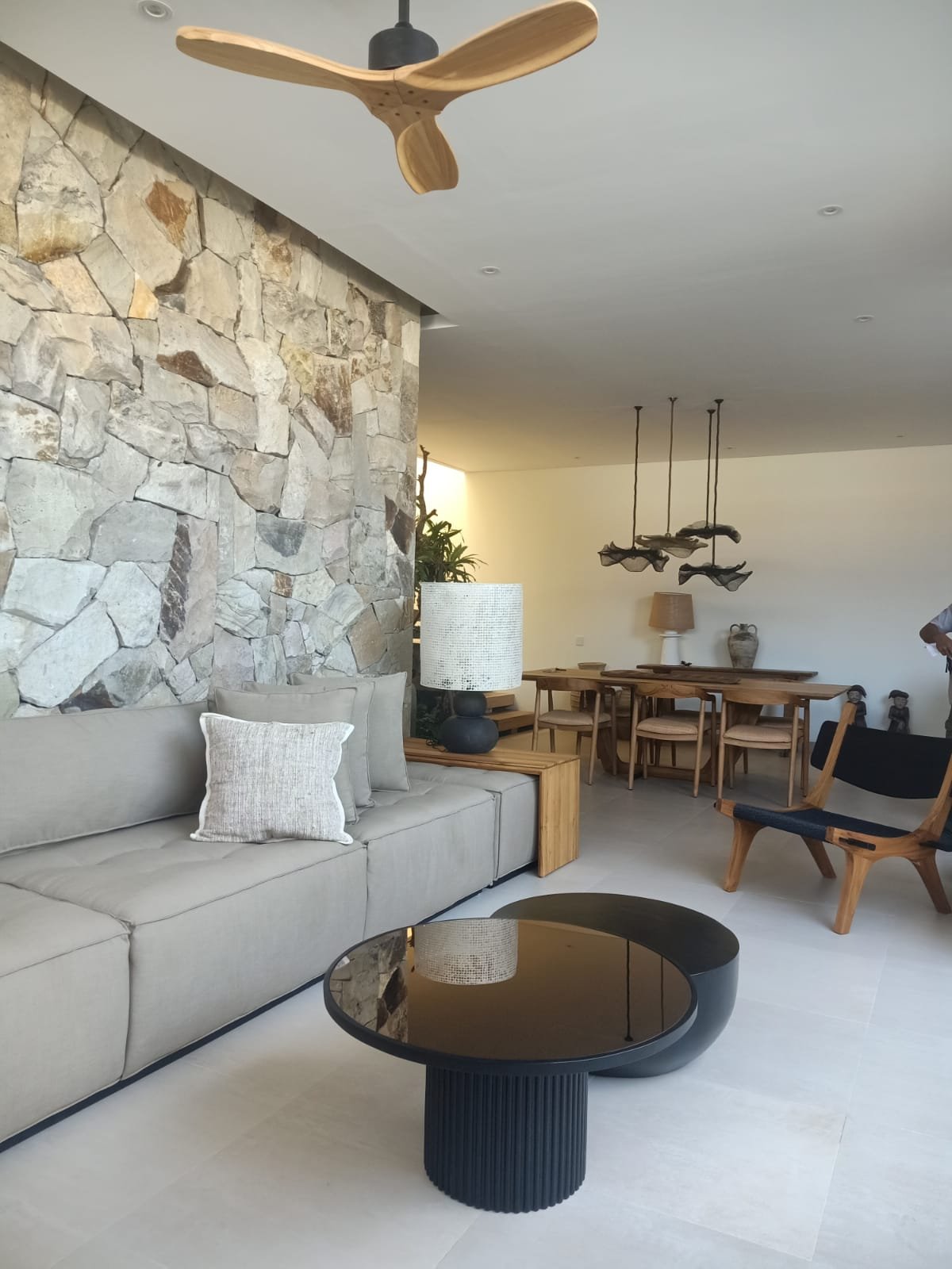 Disewakan Rumah Mewah Jl Tukad Balian Renon Denpasar Selatan Full Furnish & Siap Huni 38