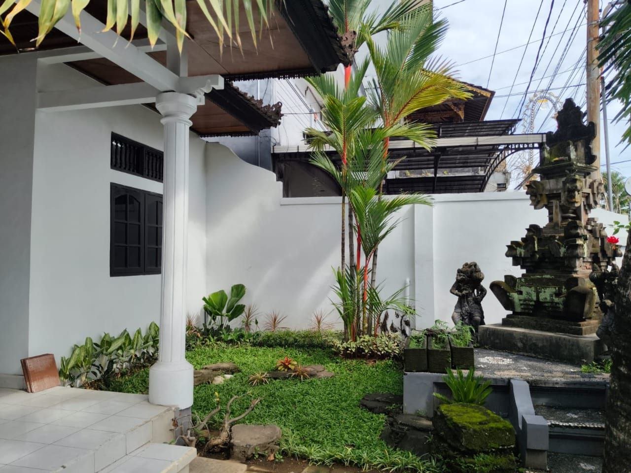 Disewakan rumah luas dan Nyaman di pusat Kota Jalan Sekar Tunjung Kesiman Kertalangu Denpasar Timur 2