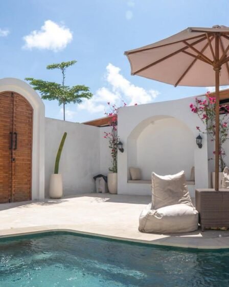 Jual 2 Unit Villa Mewah di Ungasan Badung Kuta Bali 3KT, Private Pool & Rooftop