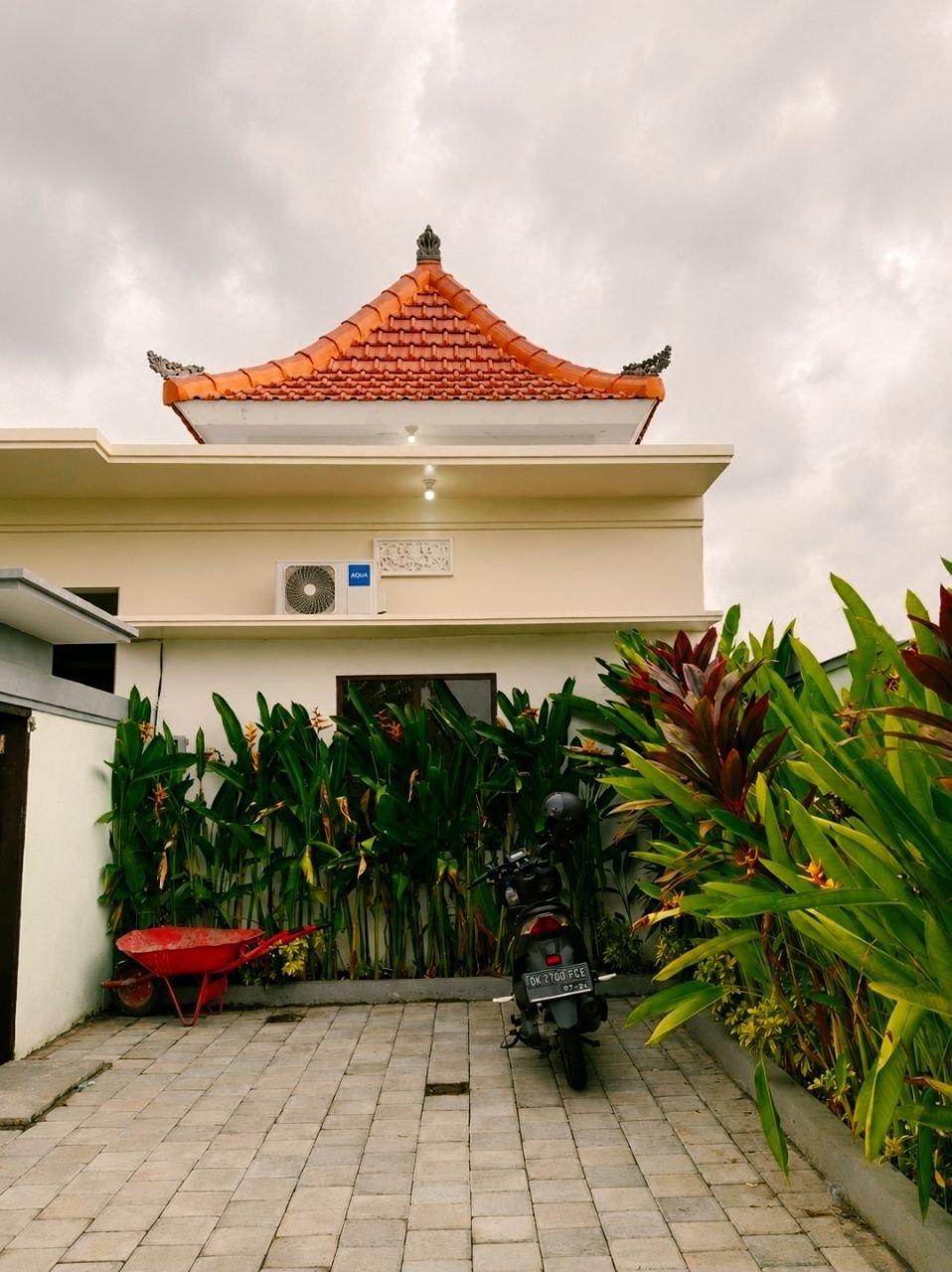 Disewakan Villa 2BR dengan Kolam Renang & View Sawah Dekat Tanah Lot dan Pantai Kedungu 2