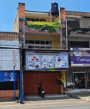 Ruko Strategis 3 Lantai di Jl. Dr. Wahidin, Denpasar – Lokasi Premium & Siap Pakai! 1