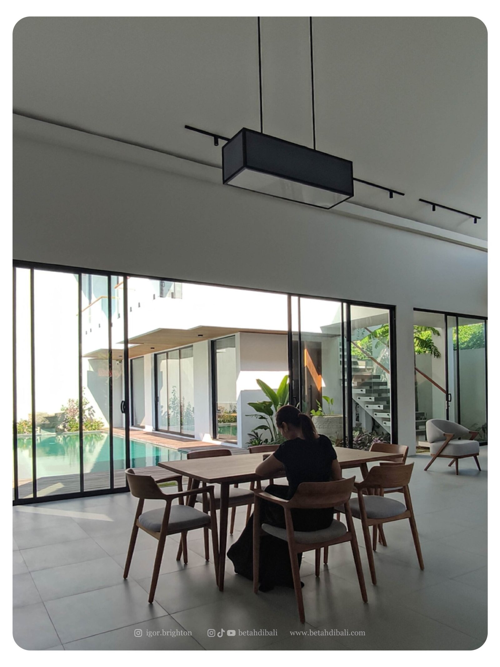 Luxury Fully Furnished Beach Villa in Sanur Within Walking Distance to the Coast